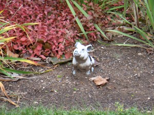 This little pig is adorable, and it fits the space. I like it a lot. October 2010.